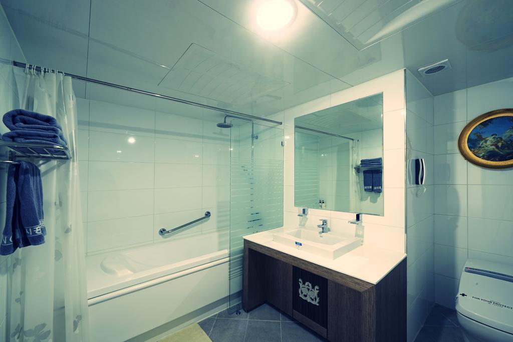 Benikea Premier Hotel Siheung Ngoại thất bức ảnh