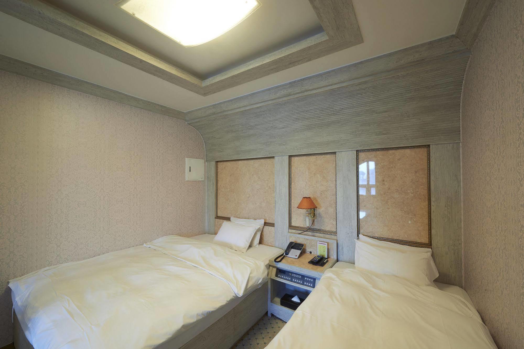 Benikea Premier Hotel Siheung Ngoại thất bức ảnh