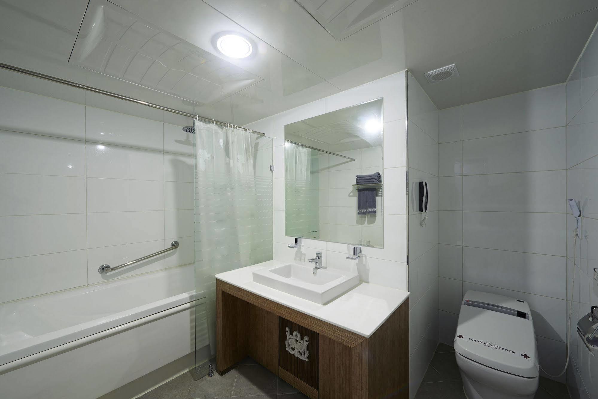 Benikea Premier Hotel Siheung Ngoại thất bức ảnh