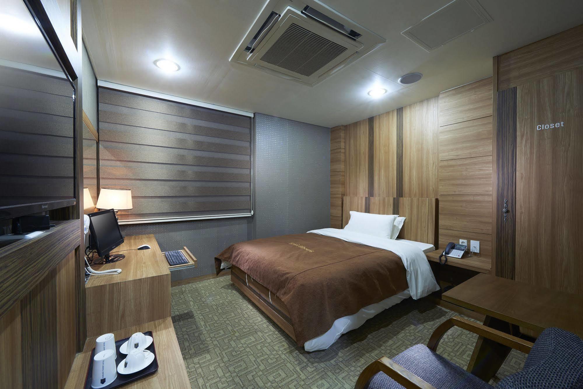 Benikea Premier Hotel Siheung Ngoại thất bức ảnh