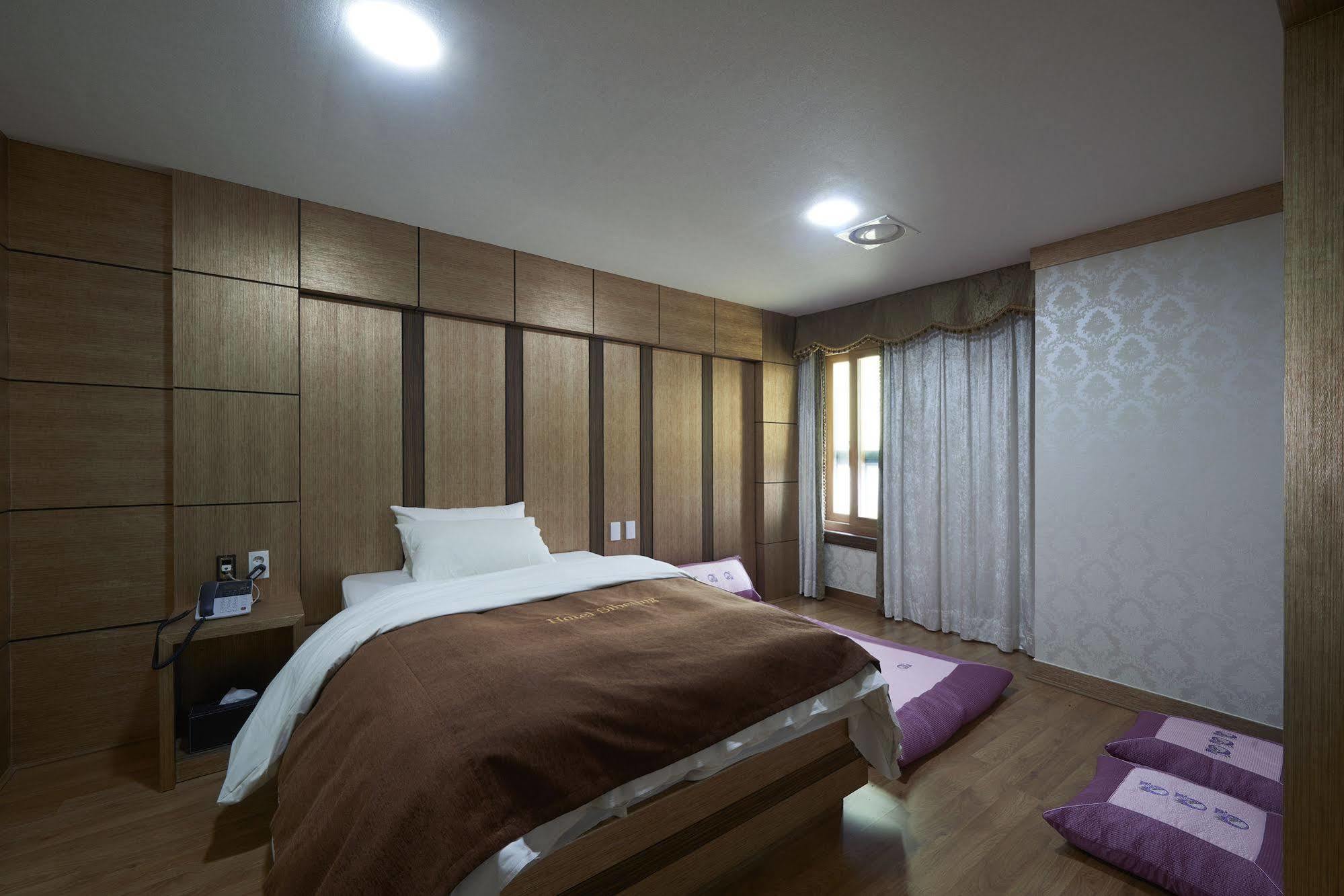 Benikea Premier Hotel Siheung Ngoại thất bức ảnh